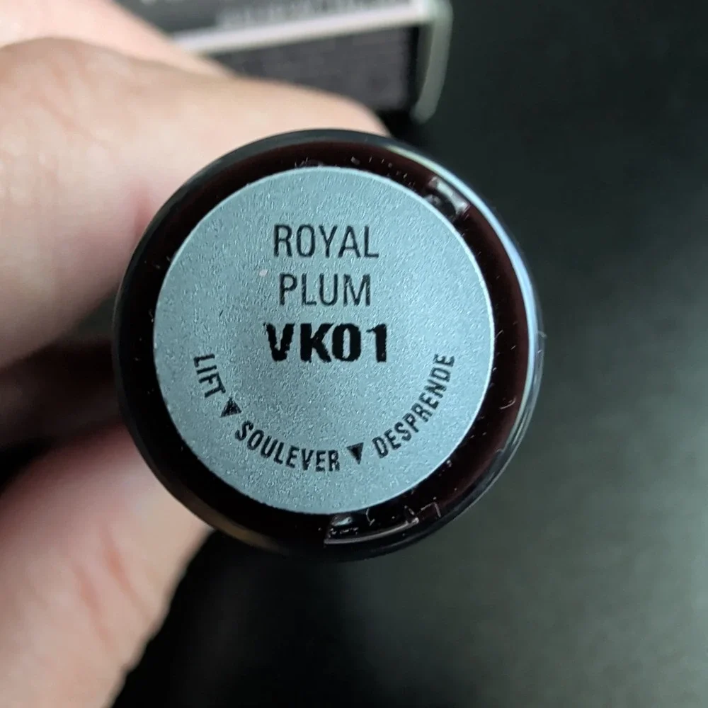 Mary Kay Liquid Lip Color Royal Plum VK01 .26 oz New in Box Makeup 034043